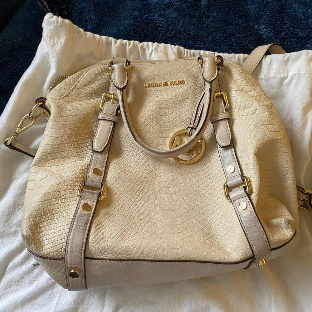 Michael Kors purse